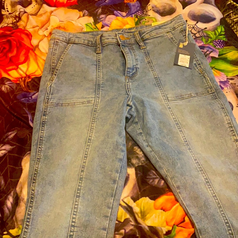 High rise skinny jean , size 10, never worn